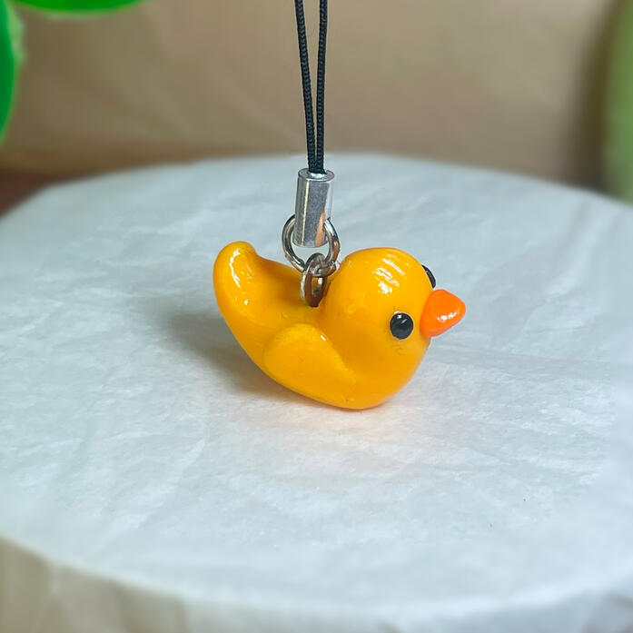 Colguije pollito de arcilla | $80