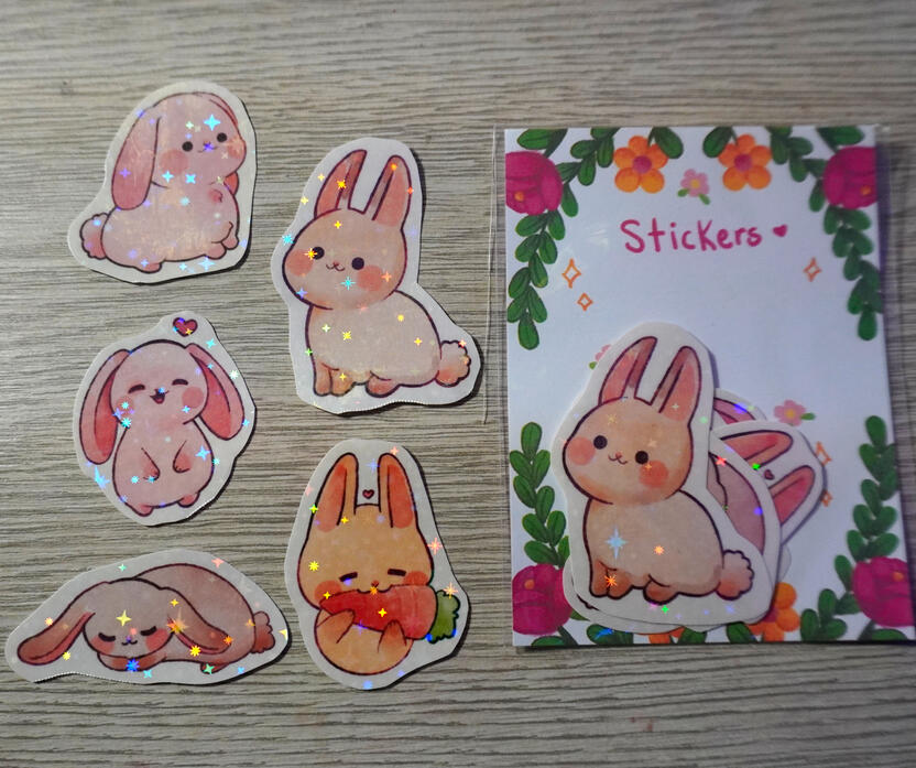 Stickers de conejitos holograficos $45